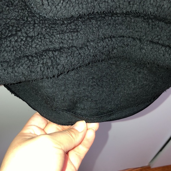 Brand: The North Face, Size: XL, Color: Black - Picture 2 of 3